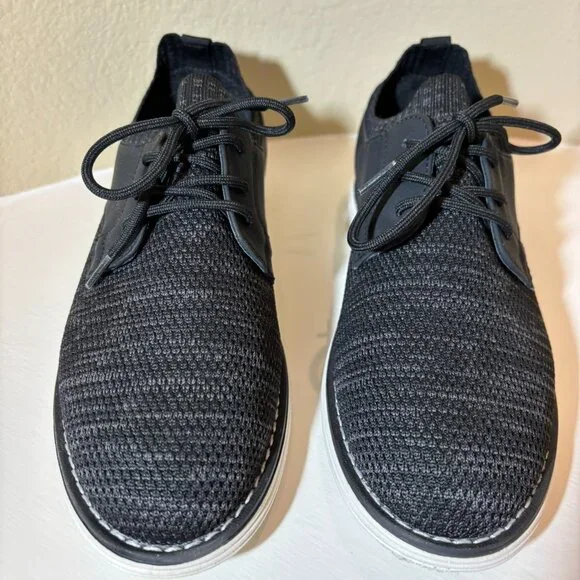 Cat & Jack Black & Gray Shoe Lace Dress Sneaker Shoes Teen - Picture 2 of 7